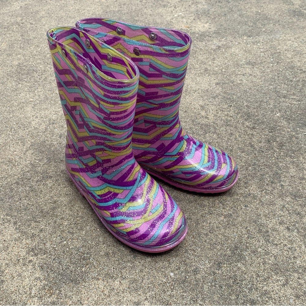 Girls sz 12 Striped Rain Boots Purple Pink